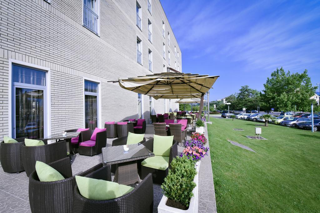 City Hotel Podgorica Exterior foto