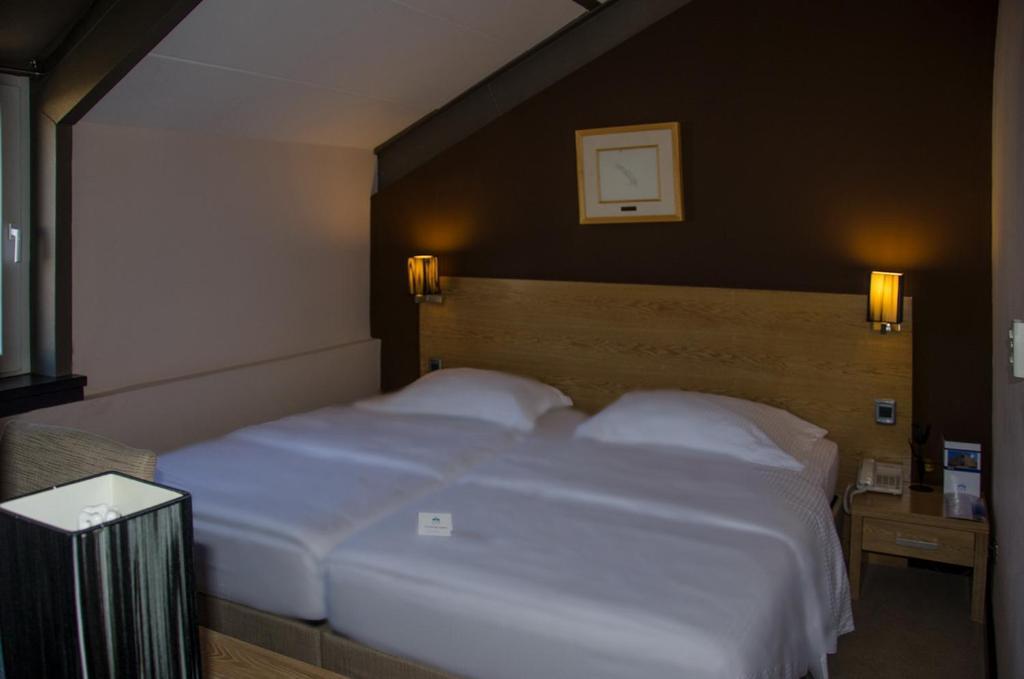 City Hotel Podgorica Zimmer foto